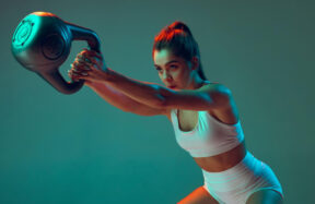 Entfesseln Sie Ihre Kraft: Dominieren Sie das Fitnessstudio mit Men's Fitness Power